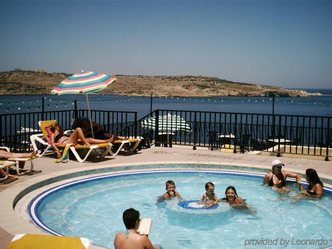 סיינט פול ביי The Mediterranea Hotel & Suites מראה חיצוני תמונה