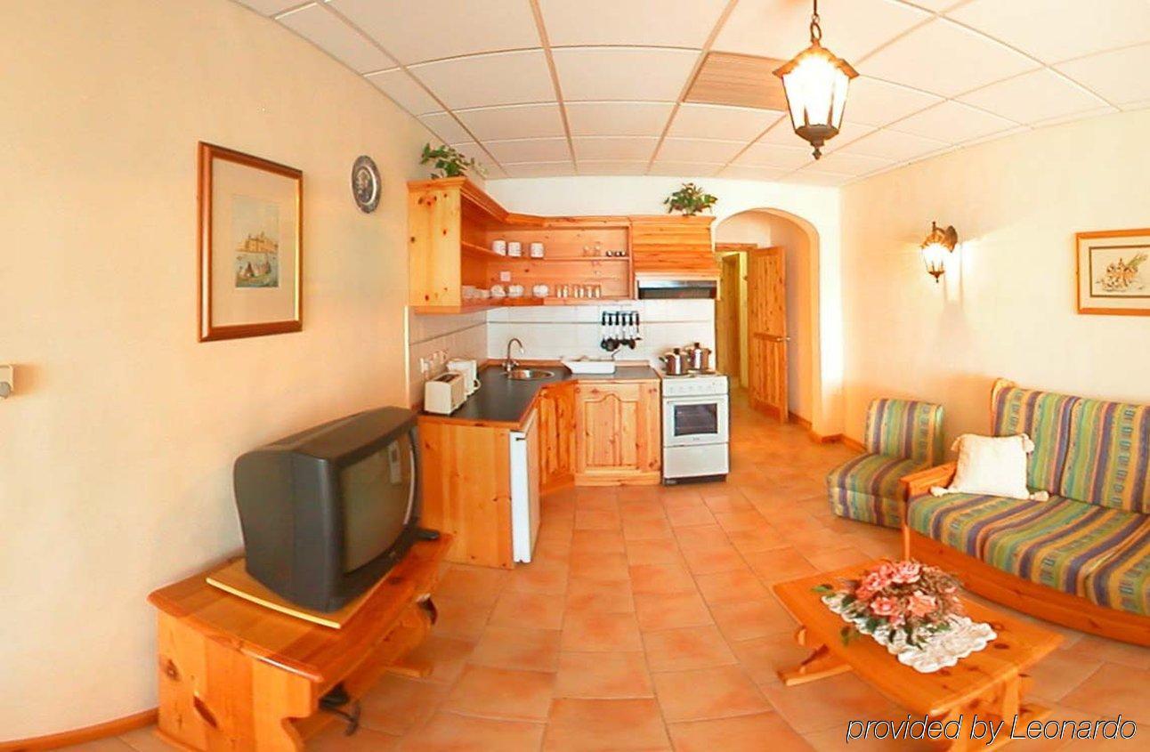 סיינט פול ביי The Mediterranea Hotel & Suites חדר תמונה